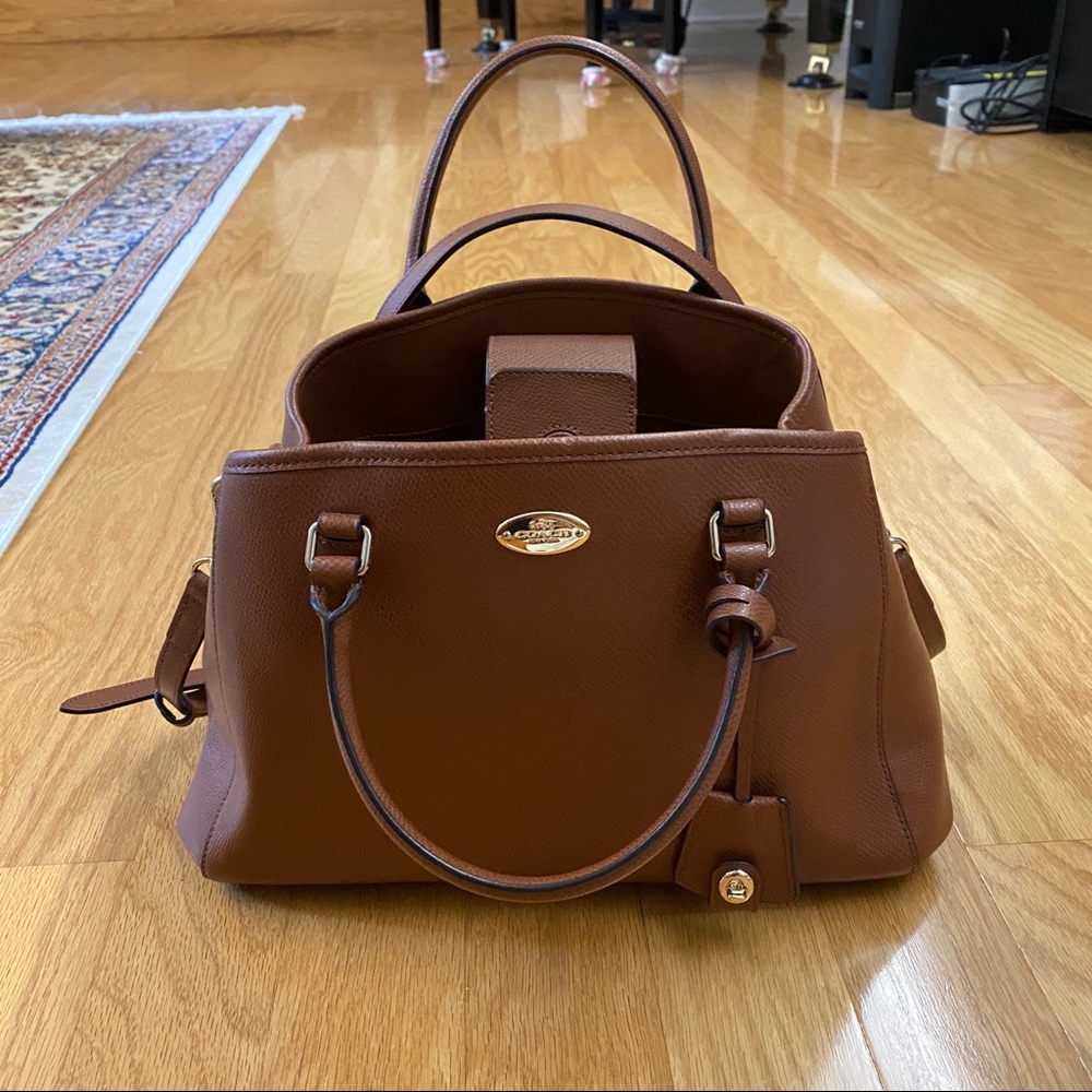 Like new Coach Leather Purse